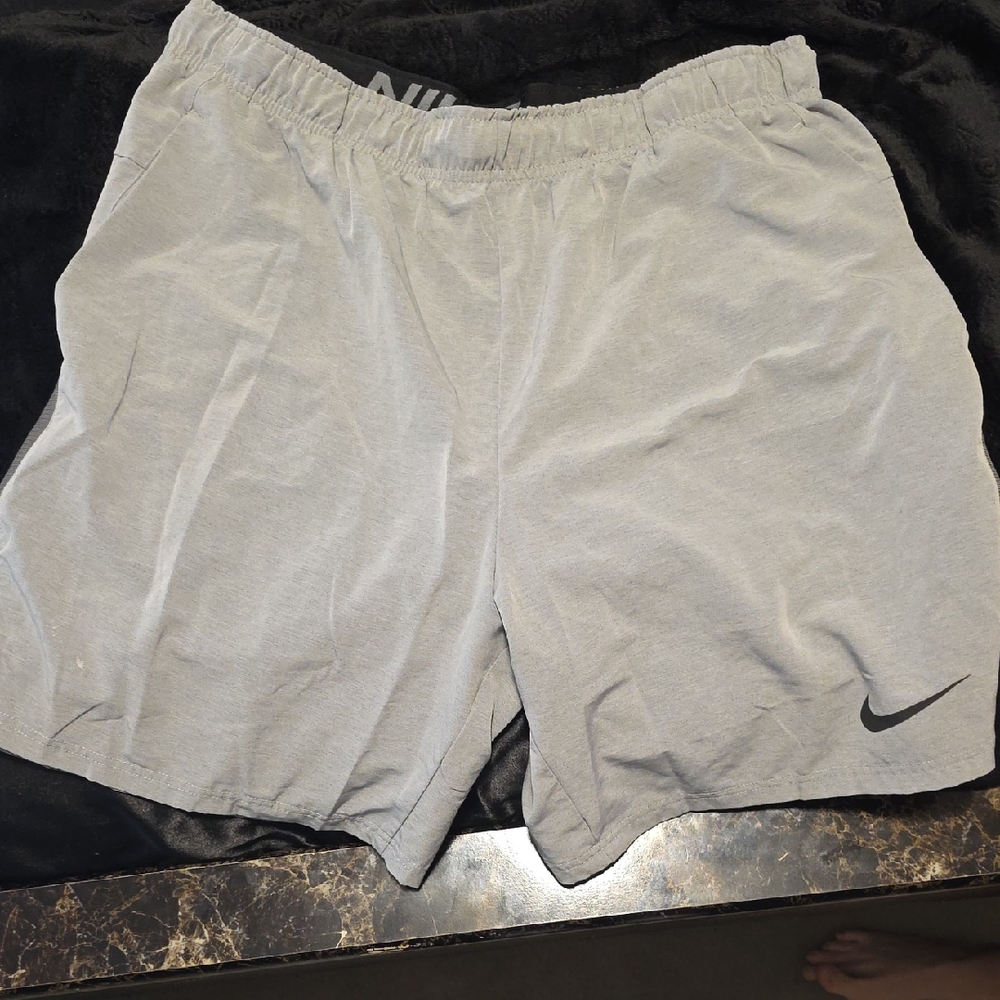 Nike Men’s Light Gray Athletic Shorts with Swoosh